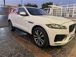 جاگوار F-Pace